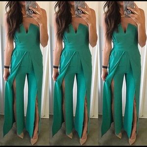 NWOT WHITE STRAPLESS JUMPSUIT